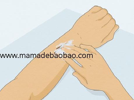 3种方法来清洗皮肤上的记号笔墨渍（应急手段）
