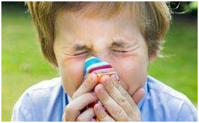 小儿过敏性鼻炎找上宝宝，宝妈牢记4件事，让宝宝远离过敏性鼻炎