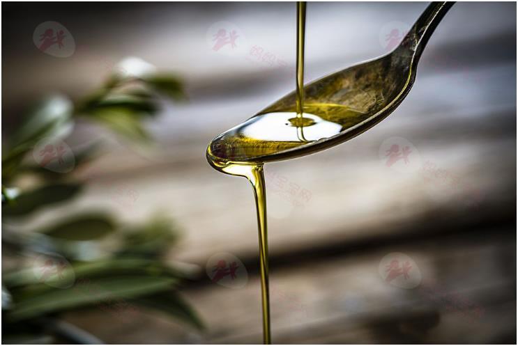 橄榄油好在哪？对抗发炎、控制体重！告诉你12个「橄榄油」让你健康美丽的益