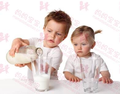宝宝到底需不需要补钙？美国NAS推荐的儿童每日钙摄入量&宝宝补充维生素D