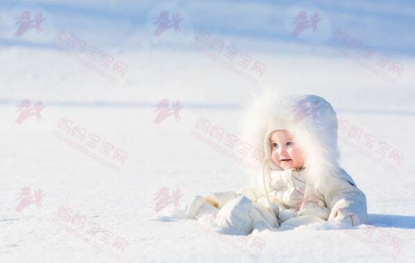 宝宝冬天出门，要准备哪些保暖装备呢？