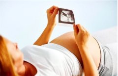 孕早期反应：了解你的身体信号