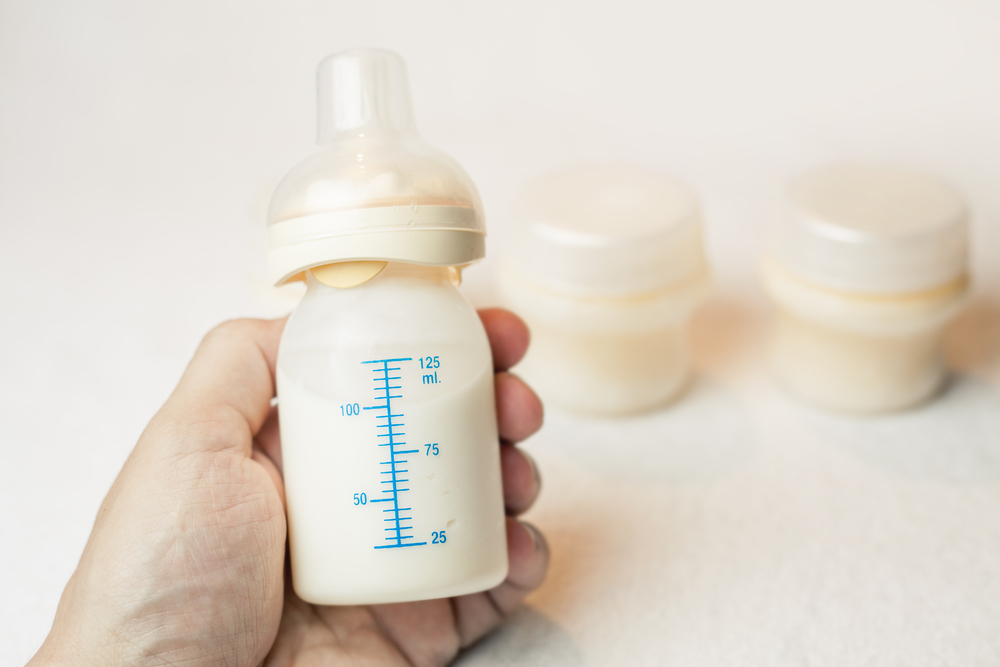什么时候结合母乳和婴儿配方奶粉?