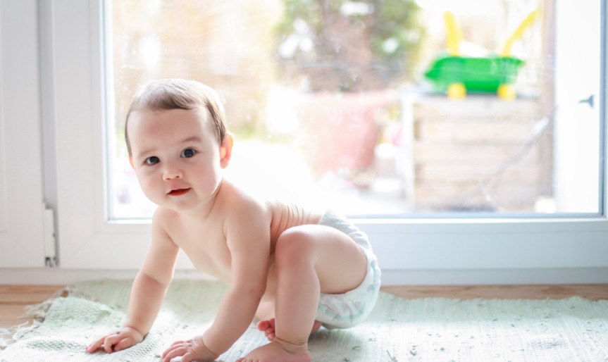 8个月大的宝宝知道该怎么办?8个月婴儿的发育