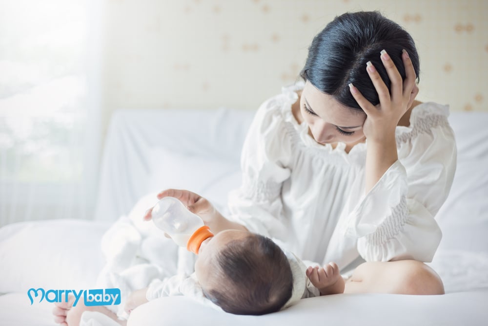 4个月的懒惰婴儿: 如何克服孩子?