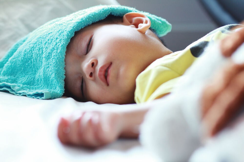 宝宝发烧怎么办?如何识别和照顾婴儿