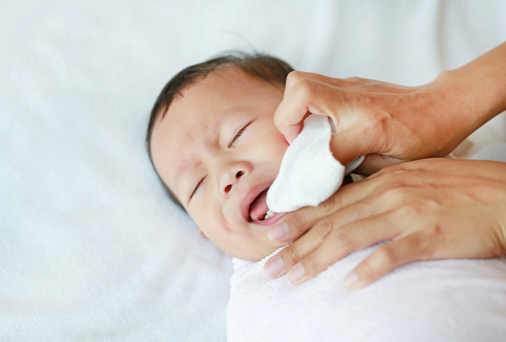 刚出生,婴儿出牙是否异常?