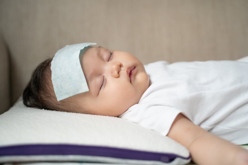 宝宝发烧怎么办?如何识别和照顾婴儿