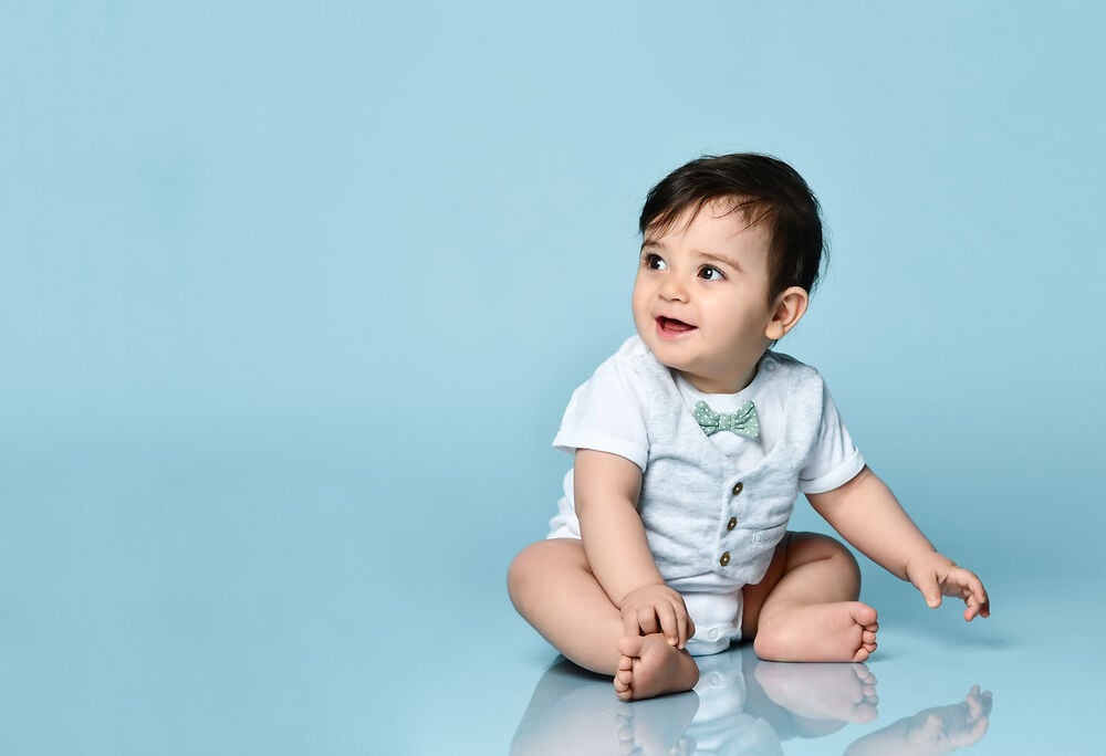 几个月的宝宝知道如何坐?如何练习婴儿坐姿