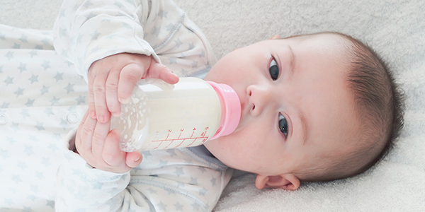 婴儿有牛奶过敏危险吗?母亲需要知道的过敏迹象