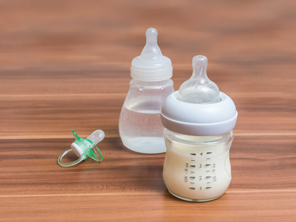 购买婴儿奶瓶时关于BPA的5件事