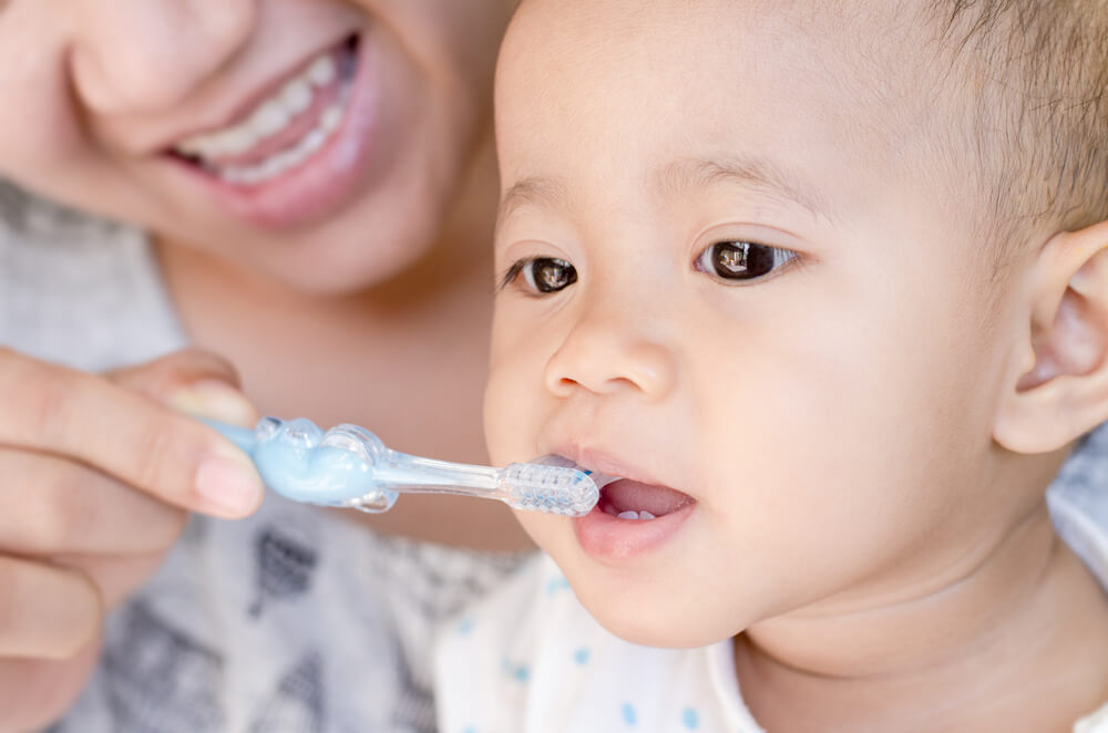 宝宝的刷牙步骤与洁牙注意事项