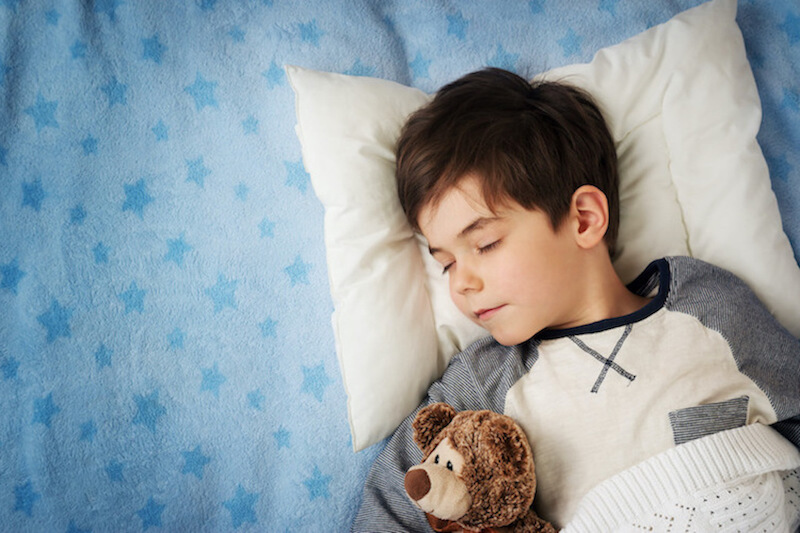 为什么儿童睡觉会磨牙？研究揭：看萤幕、糖过量摄取都是元凶