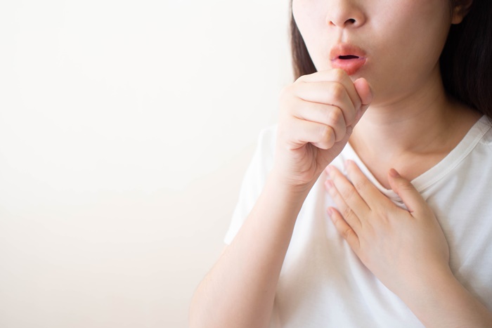 用症状简单分辨！喉咙常有痰可能是这些原因