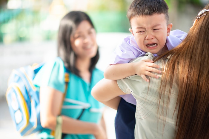孩子有「开学症候群」吗？专家建议爸妈「4招」降低上学焦虑