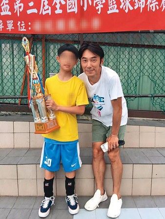 李李仁陶晶莹与篮球教练爆发口角道歉！「对不起，我也会赶快长大！」