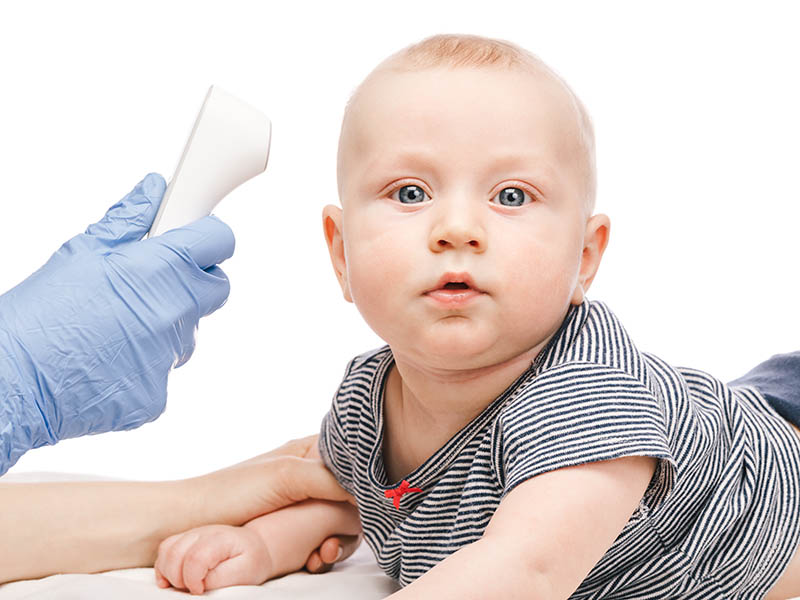 婴儿无症状发烧，先思考这两种原因！包尿布的孩子更可能是这里感染！
