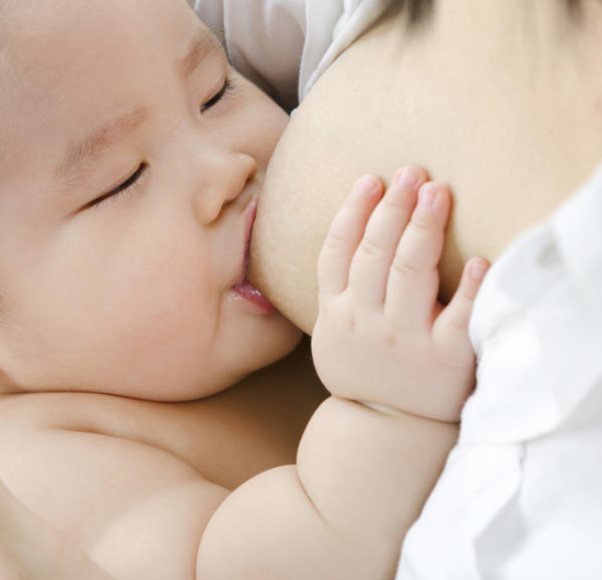 婴儿喂奶时间表,宝宝喂奶时间表,0到1岁婴儿喂奶时间表宝宝喂奶注意事项
