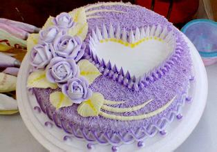 蛋糕美味孕妇慎吃！孕妇能吃生日蛋糕吗
