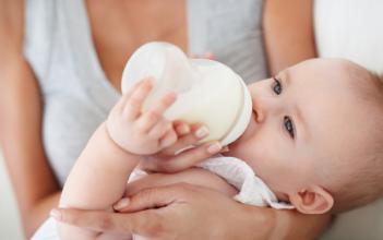 宝宝吃奶粉，注意7大禁忌,妈妈一定要知道！