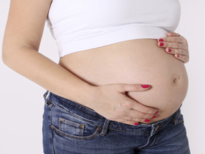 怎么判断孕妇是否胎位低?孕妇胎位低容易早产么？