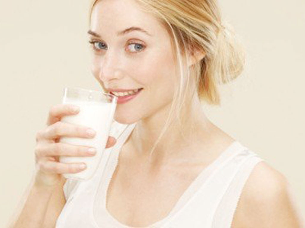 孕妇喝豆浆有什么好处? 孕妇喝牛奶好还是喝豆浆好呢?