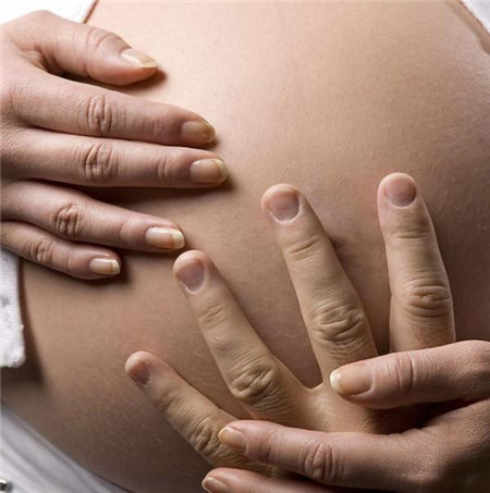 怀孕怎么辨别胎儿性别，看胎心率看腹部！