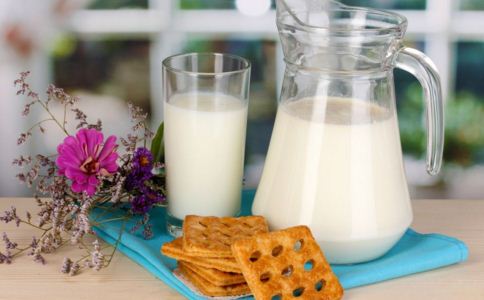 【牛奶蛋白过敏宝宝辅食添加注意事项】牛奶蛋白过敏吃什么辅食