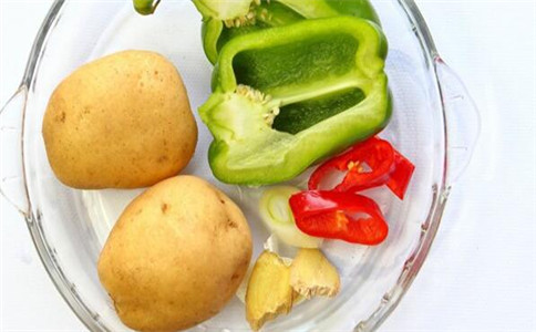 排骨炖土豆怎么做 好吃做法有这三种