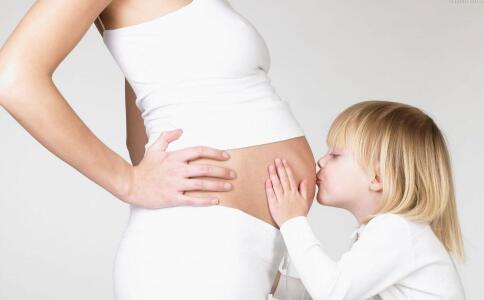 二胎妈妈产前1个月才知道怀孕 怀二胎的初期症状