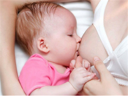 哺乳期上火乳房会痛吗