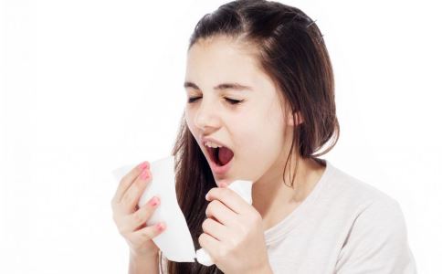 感冒咳嗽嗓子疼 有哪些小妙招可以缓解？
