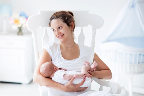 母乳四个月断奶的危害 别因错误观点影响宝宝健康