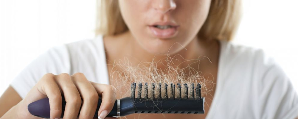 冬天女性脱发有哪些原因 如何预防脱发
