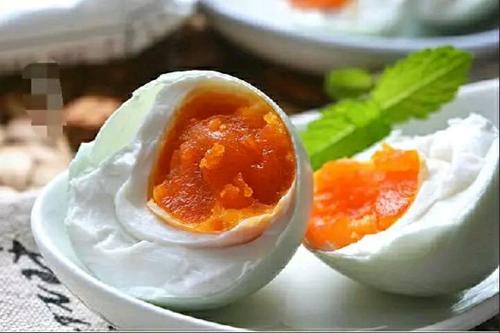 孕妇可以吃咸鸭蛋吗 孕妇吃咸鸭蛋有什么危害