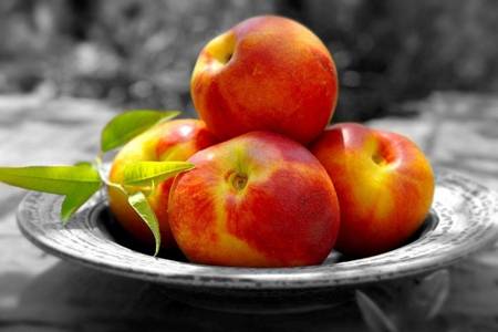 油桃的滋阴功效与作用,油桃三大食用禁忌
