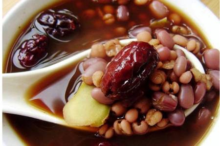 红豆清热补血的六大功效,红豆作用多女生美容要多吃