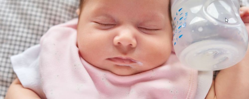 宝宝吃奶粉不消化 如何正确吃奶粉