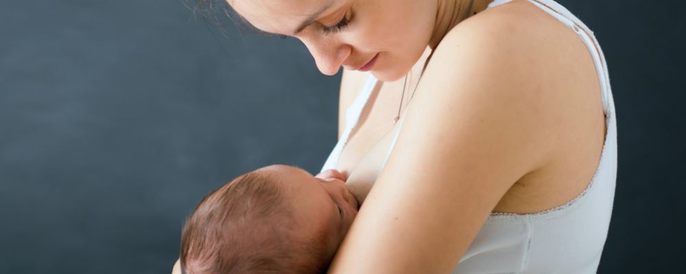 官方发布 母乳喂养可持续至宝宝2岁及以上