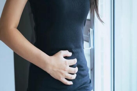 肚子胀气是怎么解决？这四个方法缓解腹胀腹痛的症状