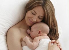 【哺乳期烫发】哺乳期烫发的危害_哺乳期烫发对宝宝有什么影响