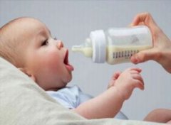 【混合喂养如何断奶】混合喂养什么时候断奶好_混合喂养宝宝断奶后吃什么