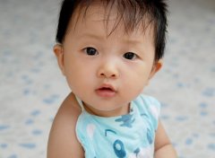 【宝宝1岁5个月】宝宝1岁5个月发育标准_1岁5个月宝宝饮食安排